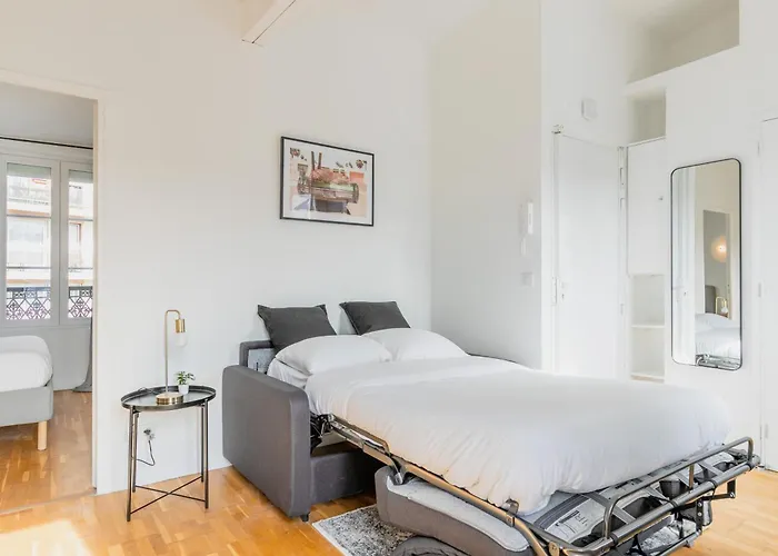 Brand New - Exquisite And Sunny Parisian Loft *
